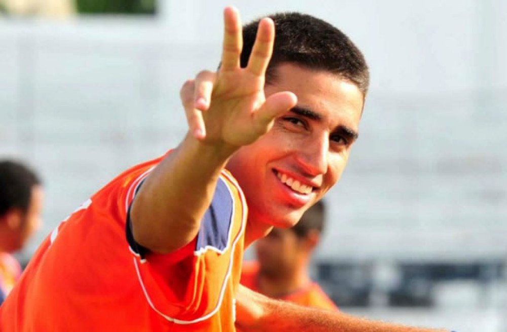 Coxa contrata Thiago Galhardo. Berola na mira