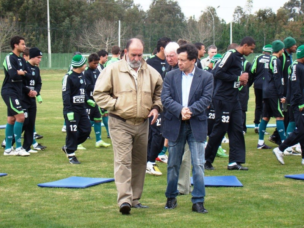 Maurício Cardoso deixa o Coritiba