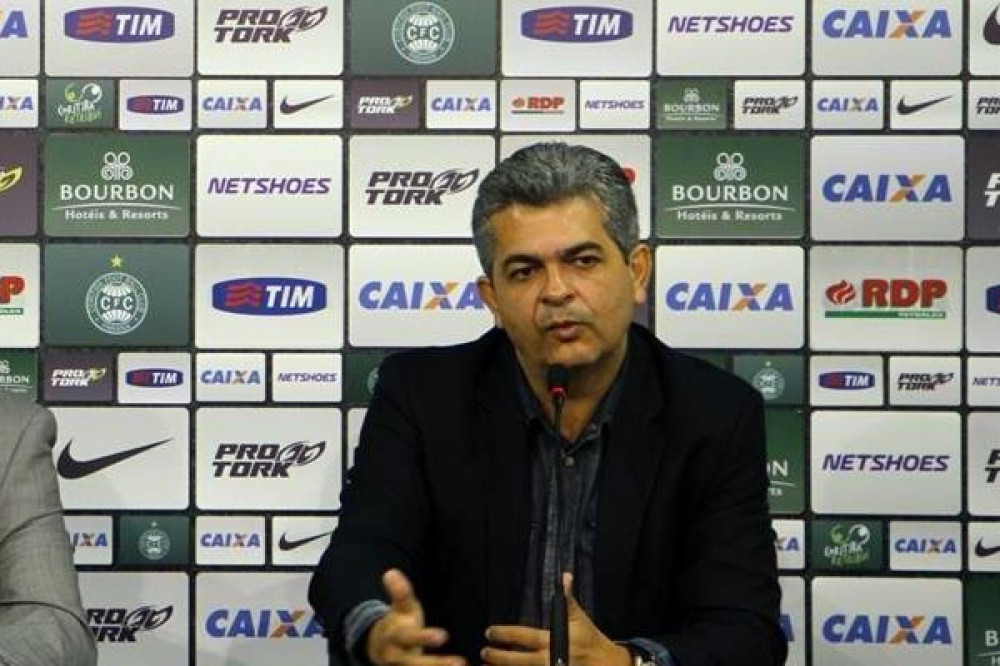 Ney lamenta, mas já projeta jogo contra a Chape