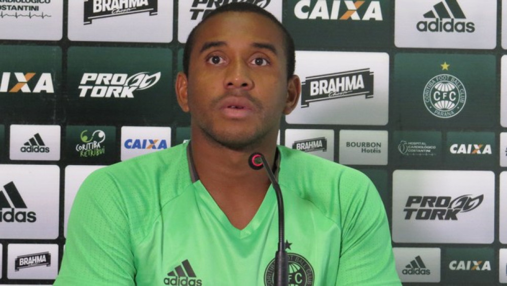 Anderson fica no Coritiba