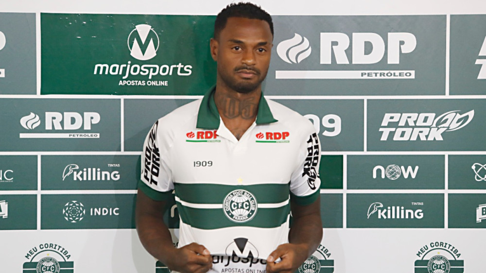 Renê Junior é devolvido ao Corinthians