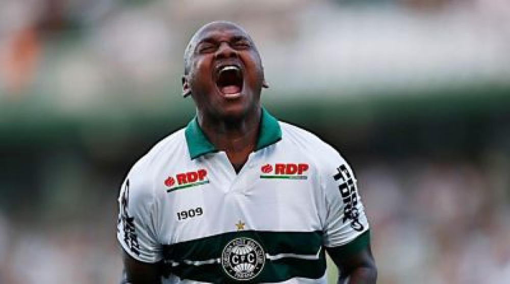 Sassá não joga mais pelo Coritiba