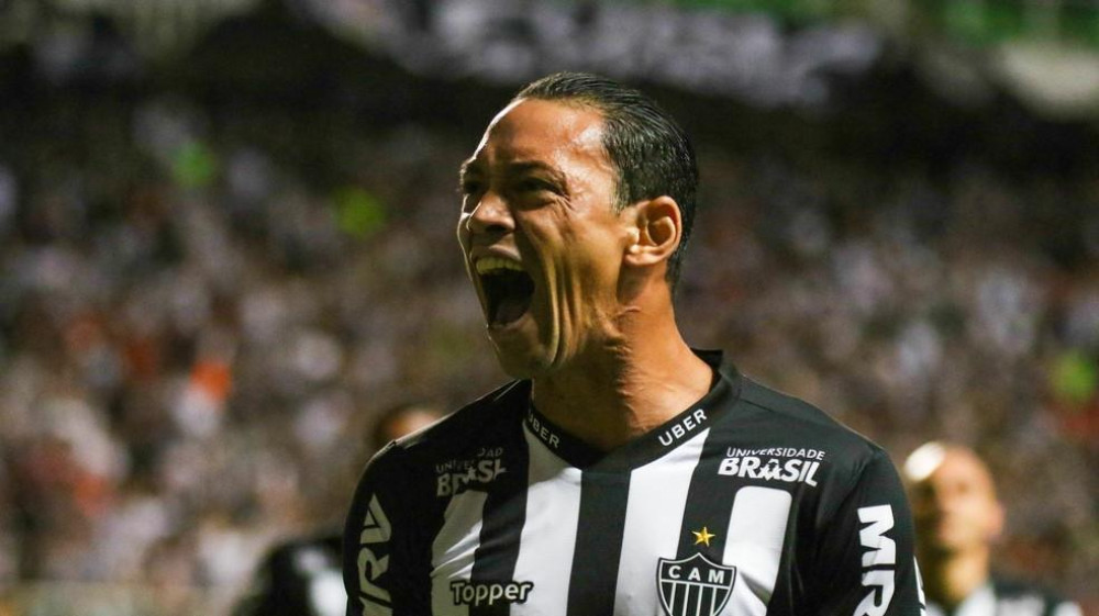 Coritiba contrata o atacante Ricardo Oliveira