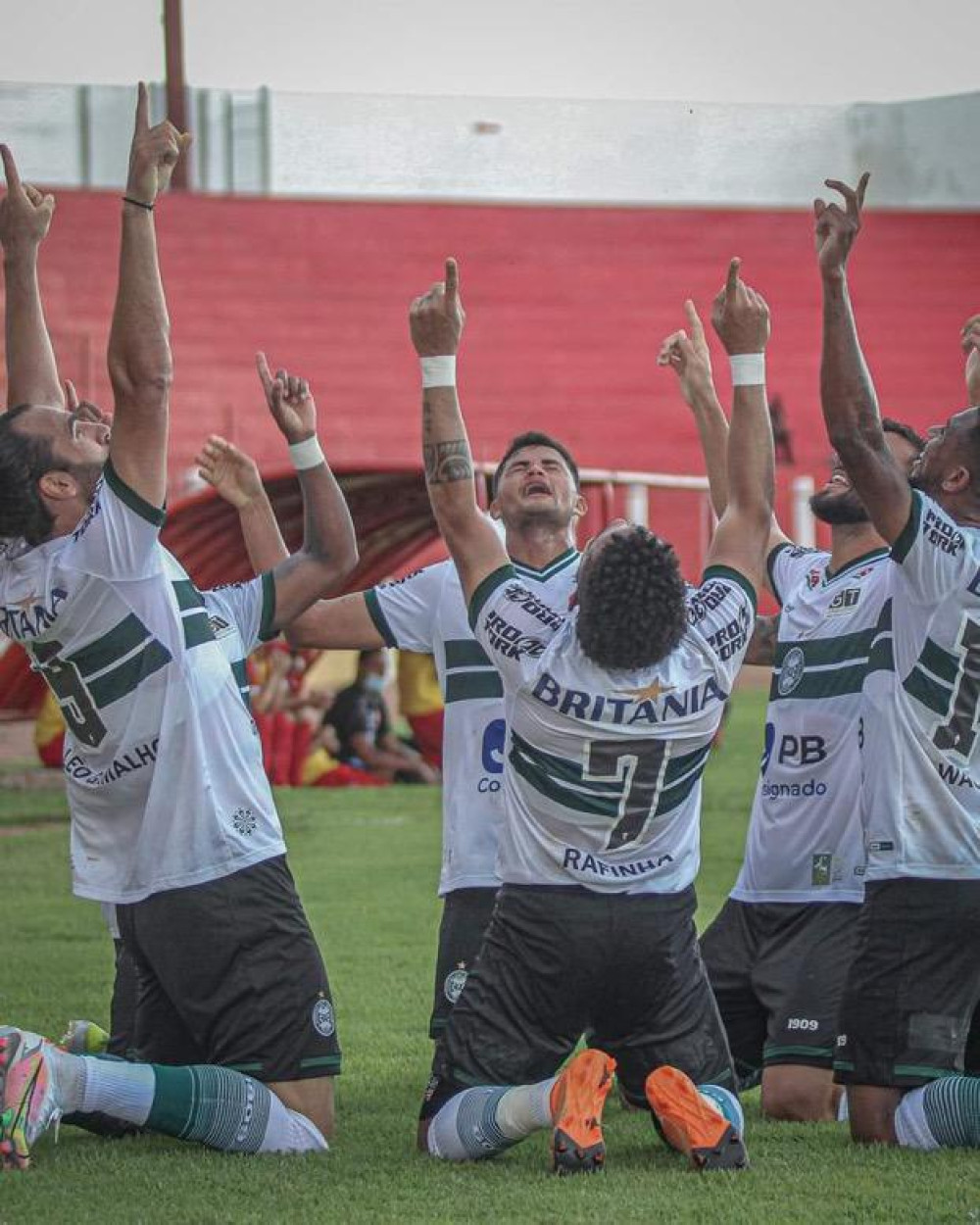 Coritiba vence o União Rondonópolis e se classifica