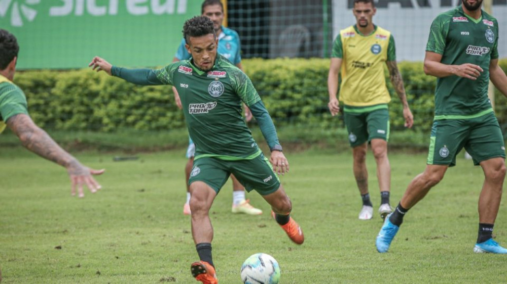 Com desfalques e novidades, Coritiba viaja a Joinville
