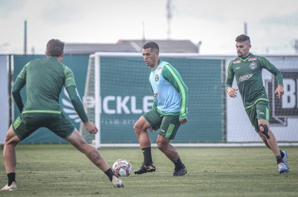 Coxa deverá ter força máxima no clássico