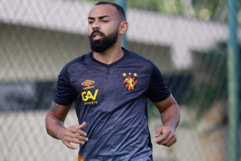 Dalberto deve ser o novo reforço do Coritiba