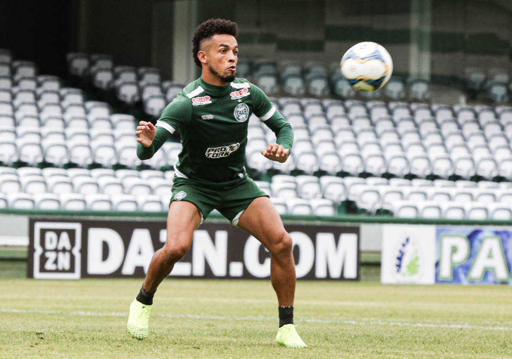 Rafinha preocupa para jogo contra o Guarani