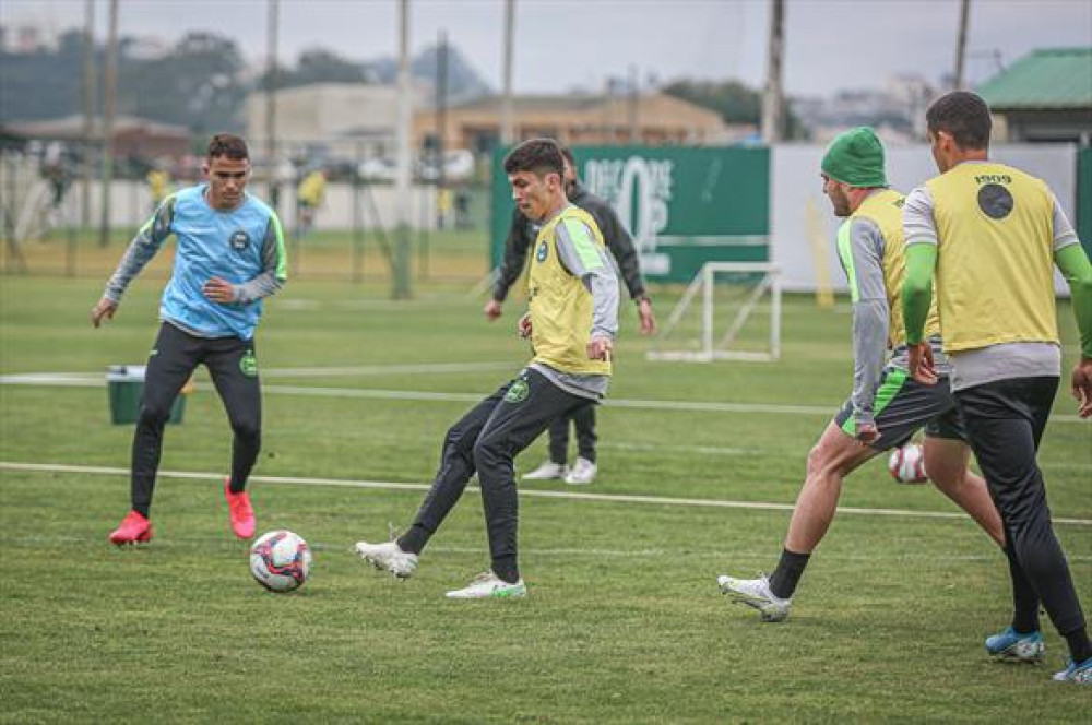 Morínigo passa a ter mais opções para a sua equipe.
