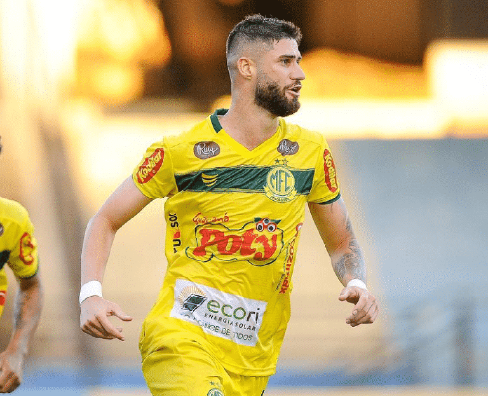 Coritiba negocia com destaque do Paulistão