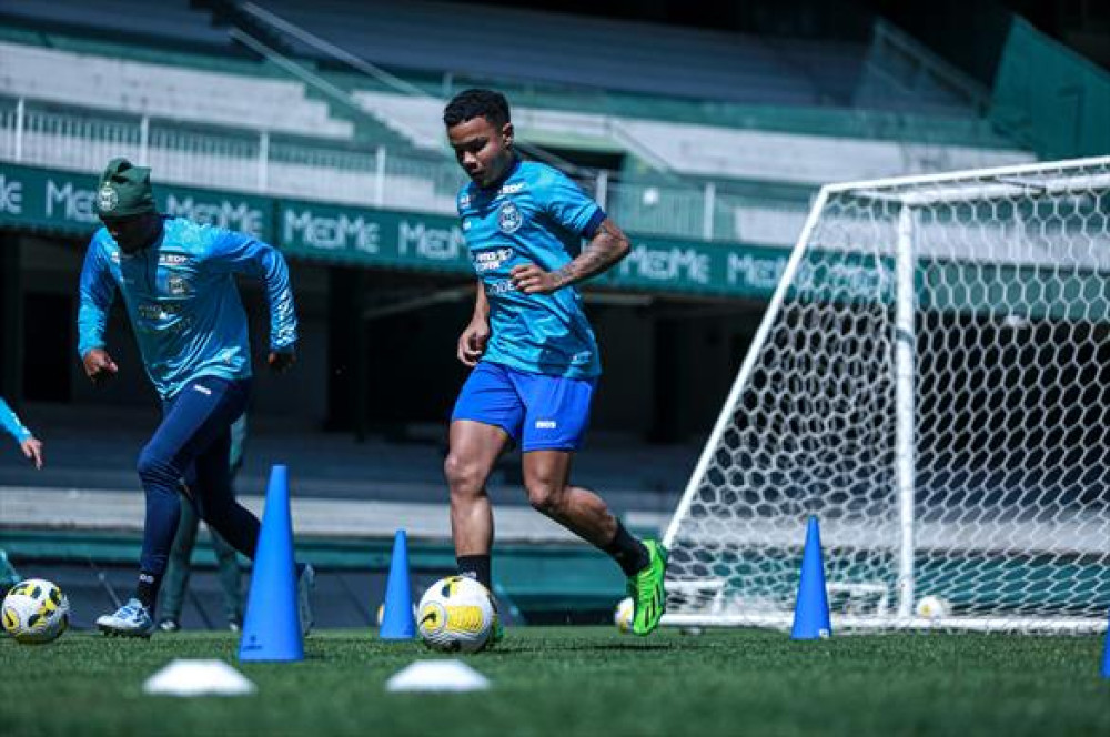 Lista para o jogo contra o Galo tem várias novidades