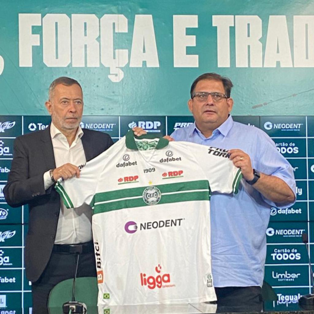 Coritiba apresenta Guto Ferreira
