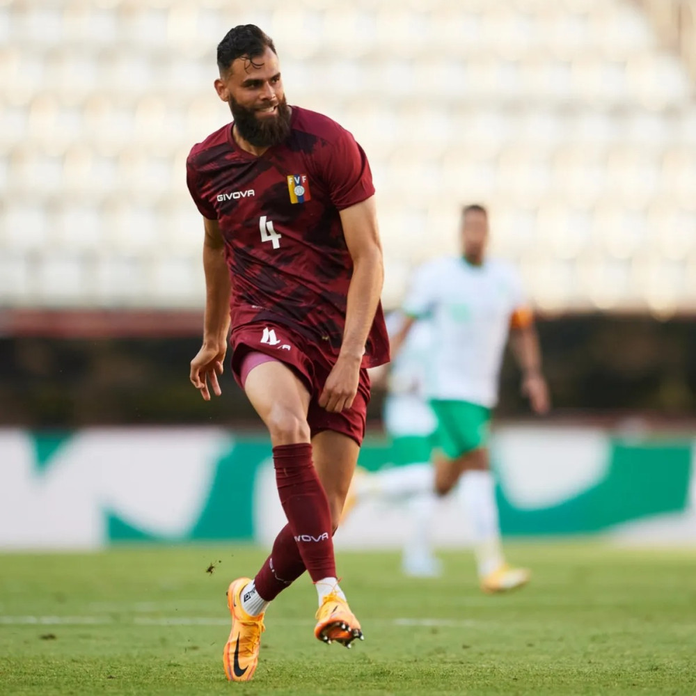 Jhon Chancellor desfalca o Coritiba contra o Ceará