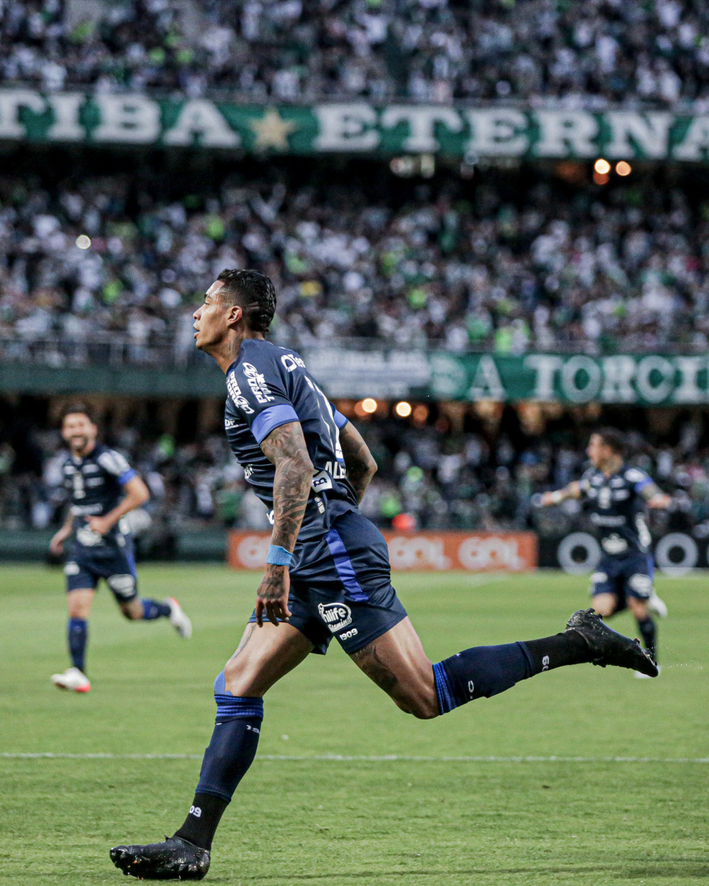 Vitória gigante!