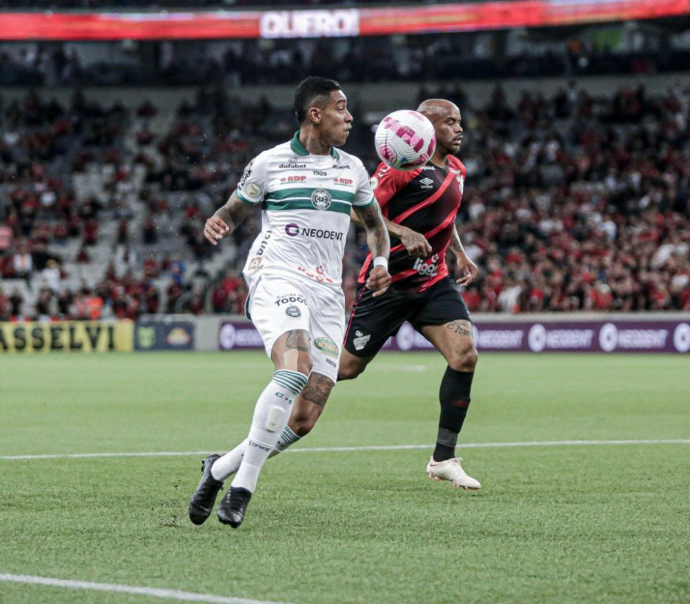 Coritiba perde o clássico 