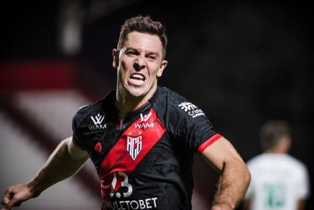 Atacante argentino na mira do Coritiba