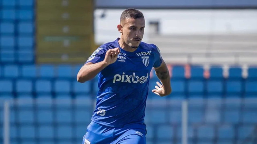 Primeiro reforço do Coritiba se apresenta na sexta