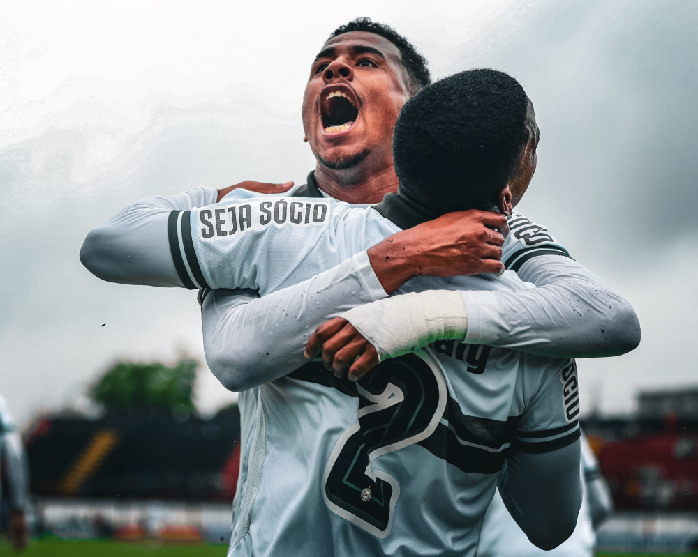 Coxa vence e se classifica na Copinha