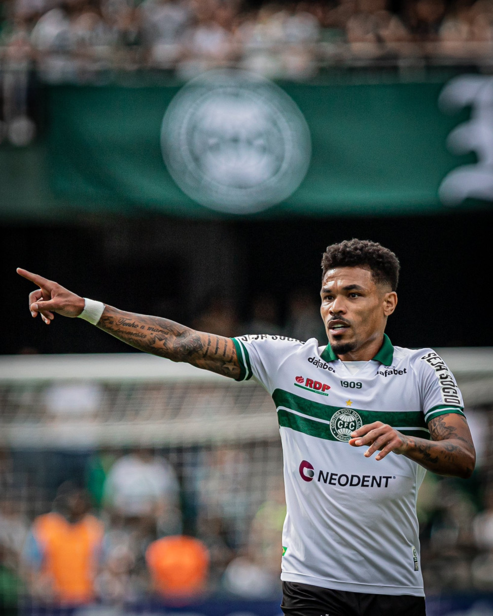 Junior Urso desfalca o Coritiba contra o Foz do Iguaçu