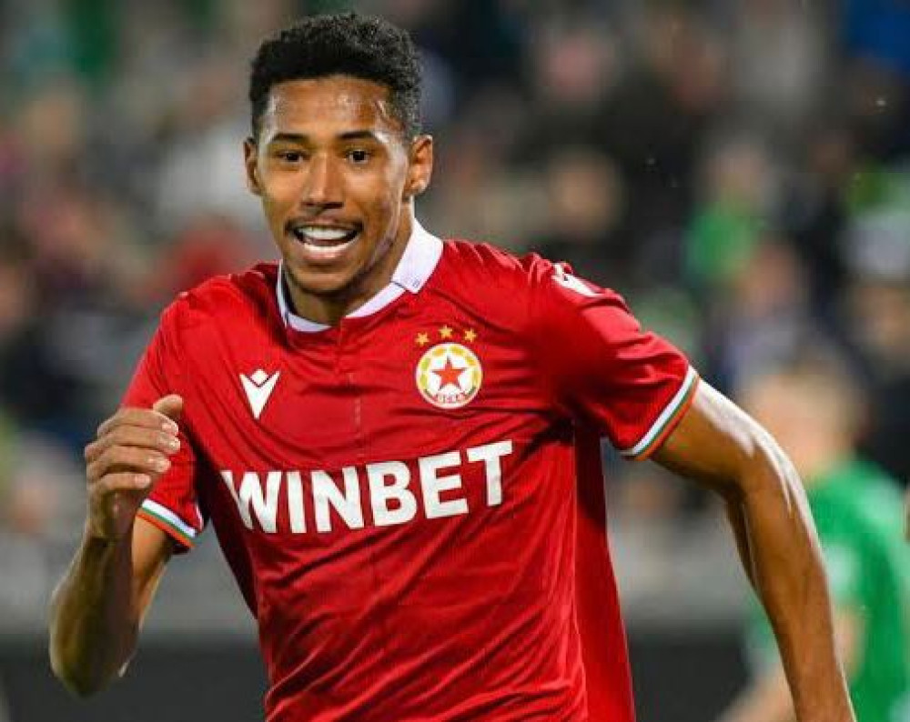Coritiba contrata atacante que estava no futebol búlgaro