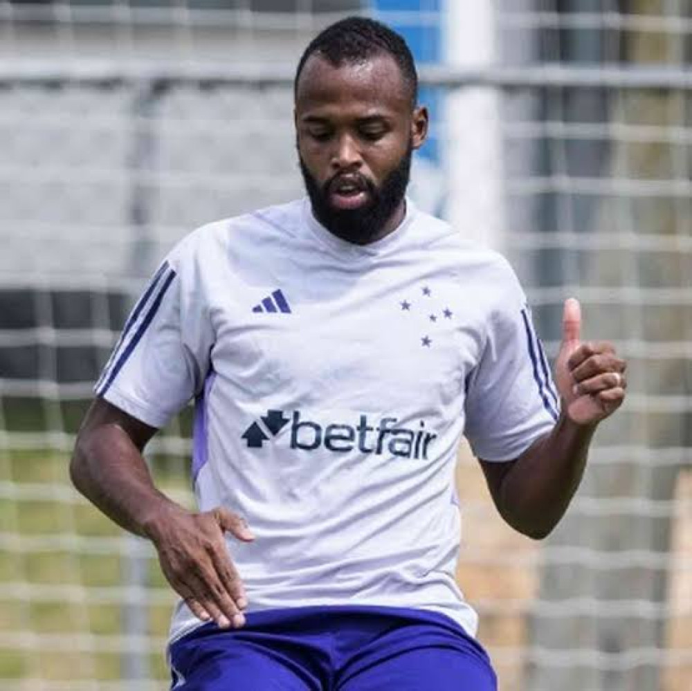 Zagueiro do Cruzeiro acerta com o Coritiba