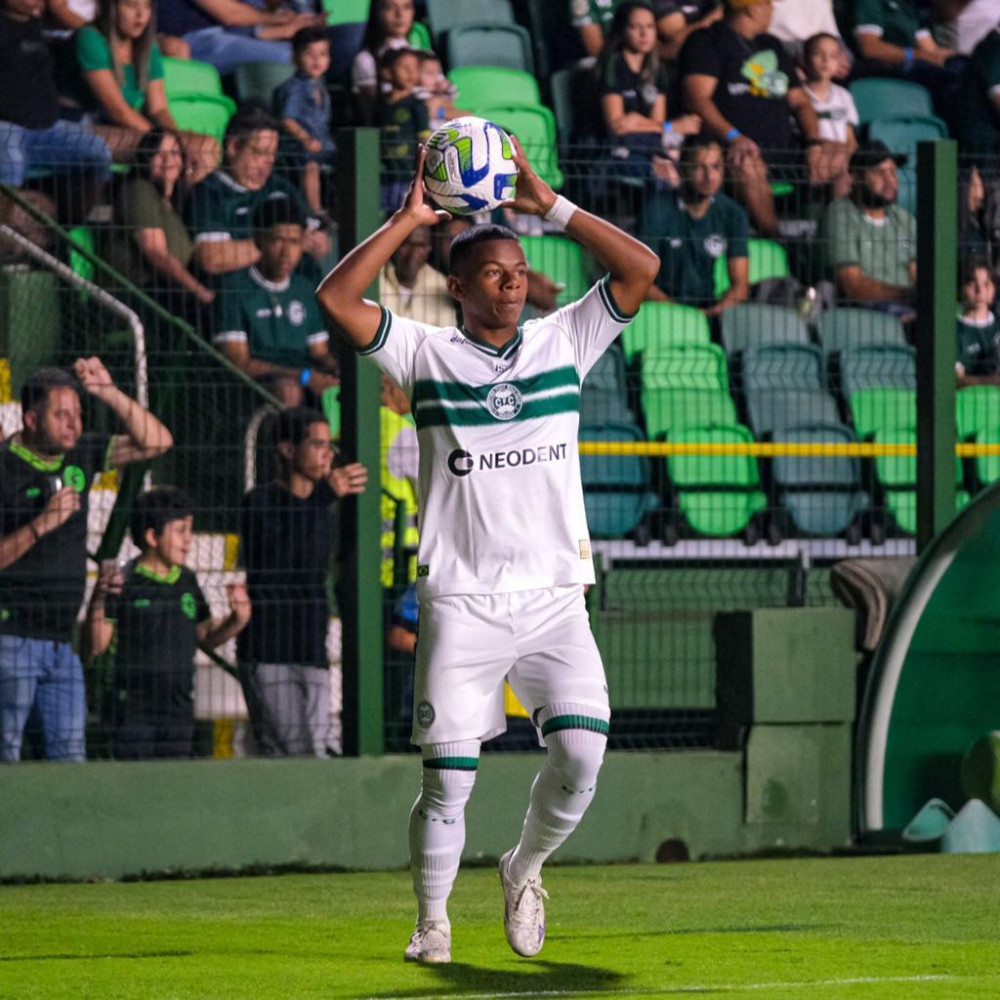 Coritiba deve ter quatro alterações para o jogo contra o Corinthians