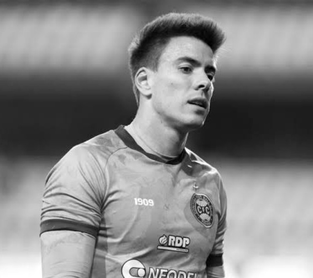 Coritiba é goleado em casa pelo Bahia