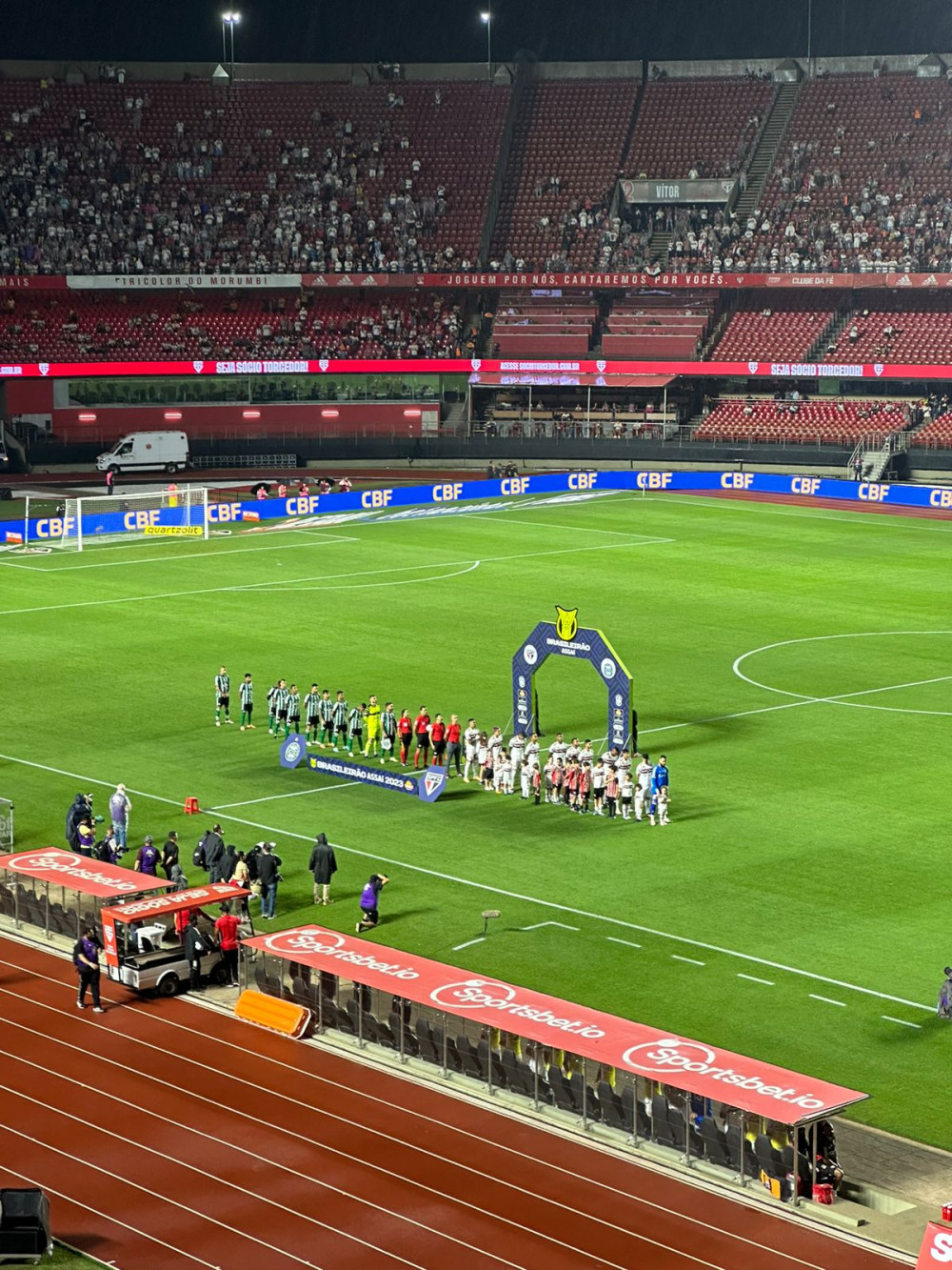 Coritiba perde para o São Paulo e segue seu calvário no Brasileirão