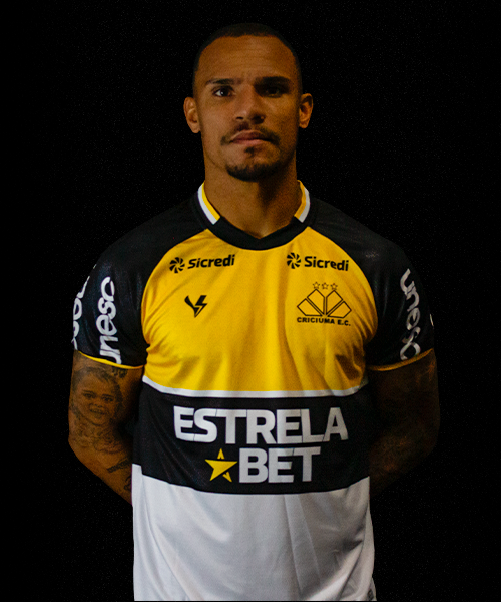 Arilson é o novo reforço do Coritiba