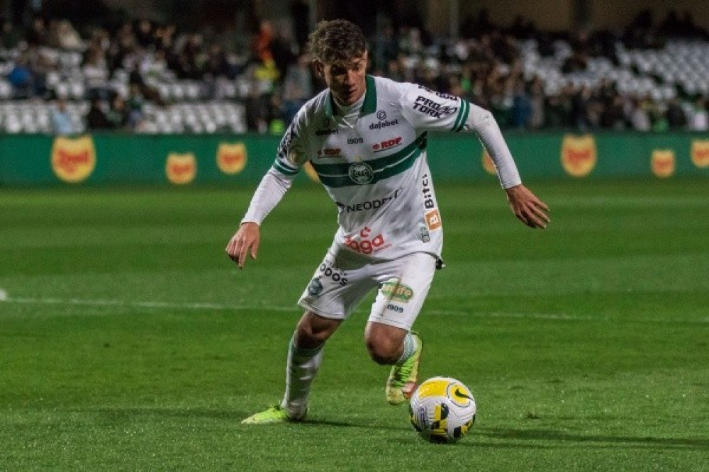 Natanael pode ser a novidade no Atletiba