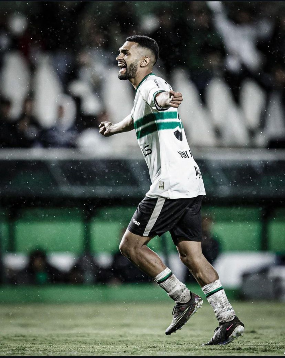 Vini Paulista deve ser a novidade no Verdão para domingo