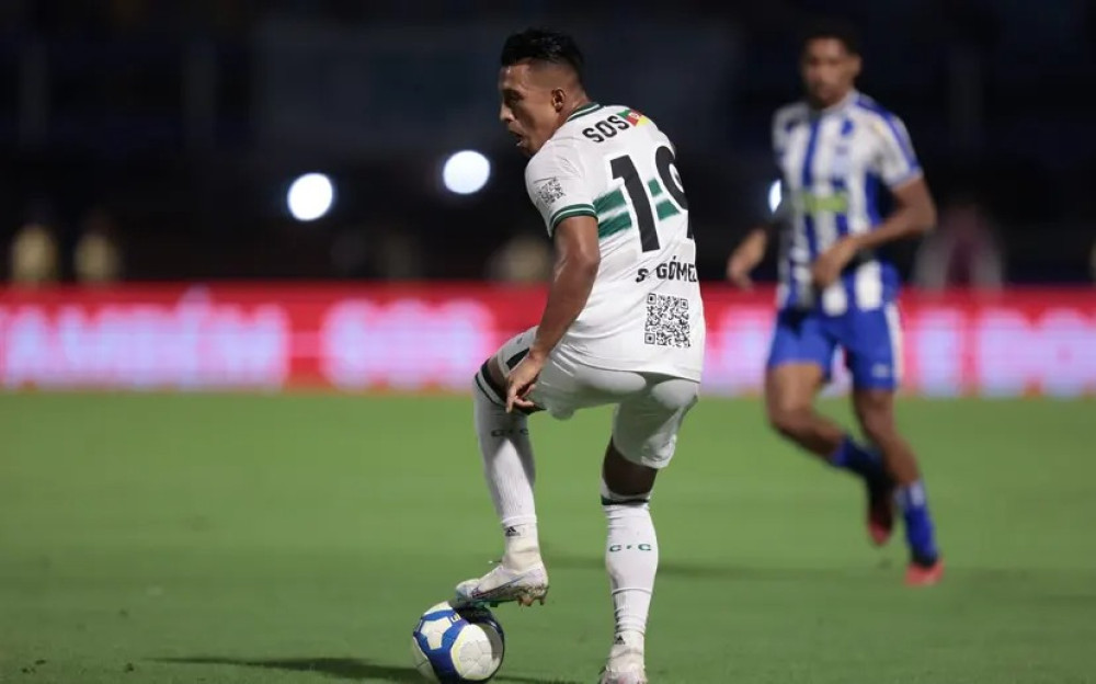 Coritiba busca manter embalo em casa contra o Avaí