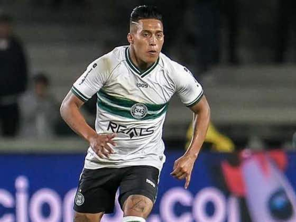 Seba Gómez é a principal novidade na lista para jogo contra o Novorizontino