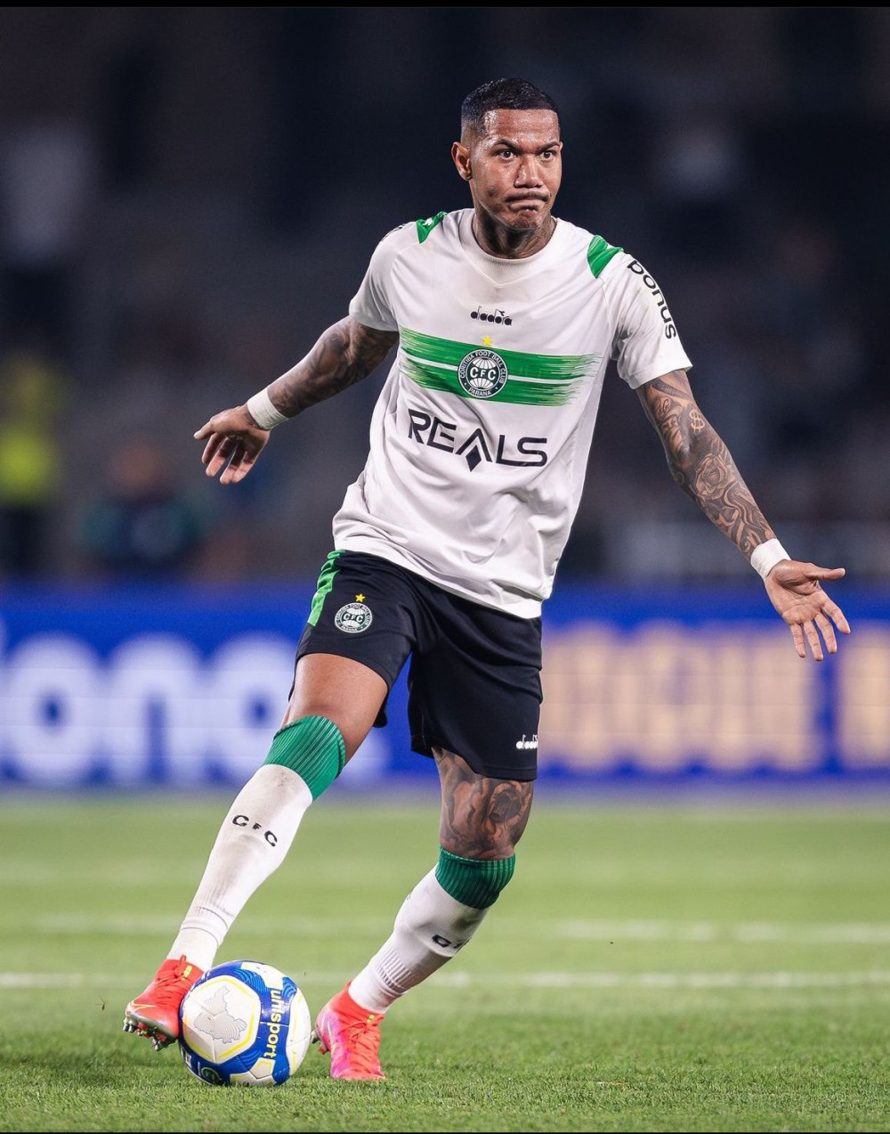 Zé Gabriel é dúvida para o jogo contra o Ceará