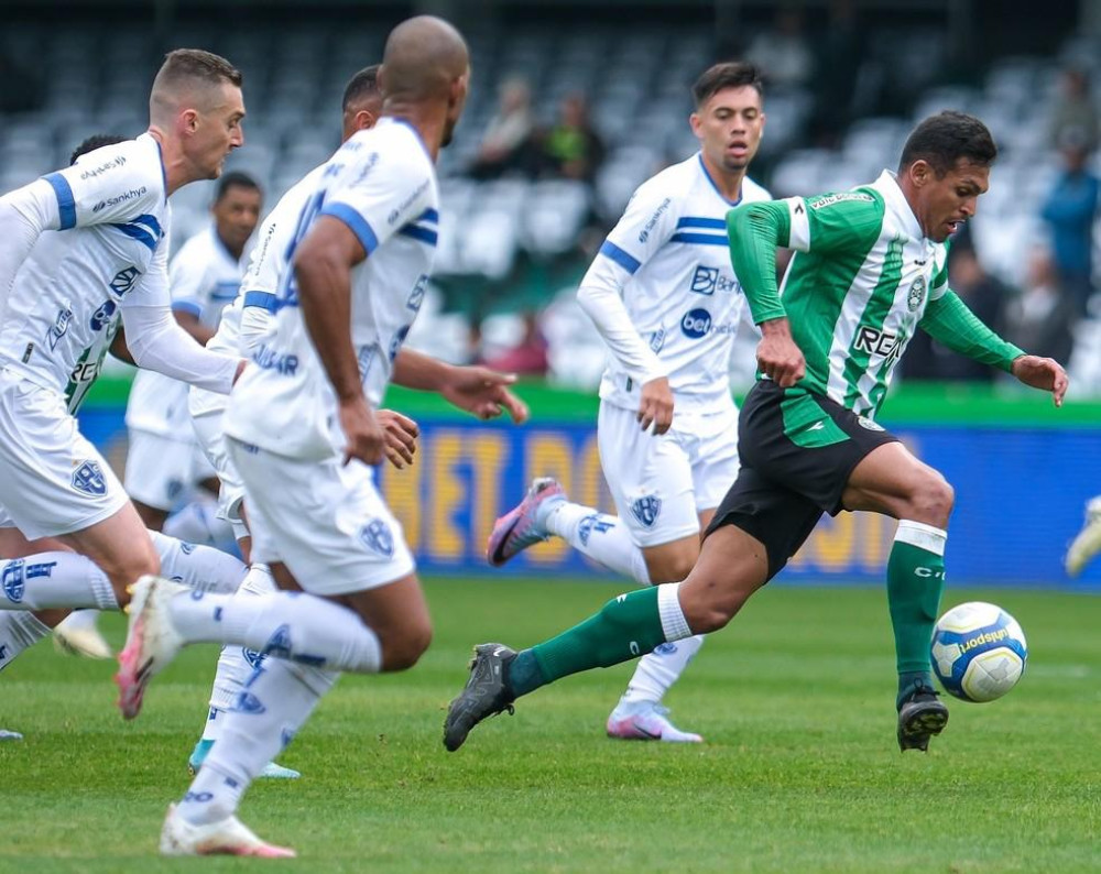 Paysandu enfrenta dificuldades como mandante na Série B