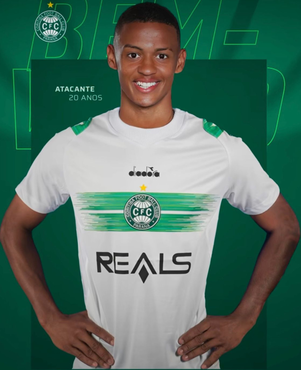 Coritiba anuncia a contratação de Caio Matheus
