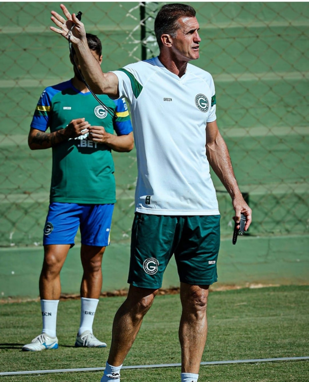 Em primeiro na classificação, Goiás quer fazer gordura