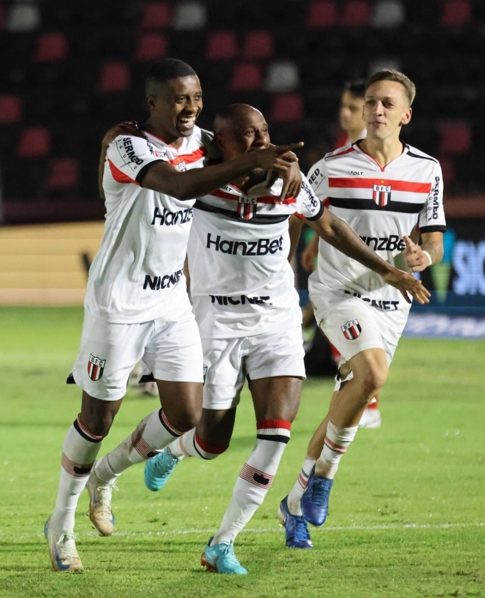 Botafogo quer a vitória para sair da ZR!