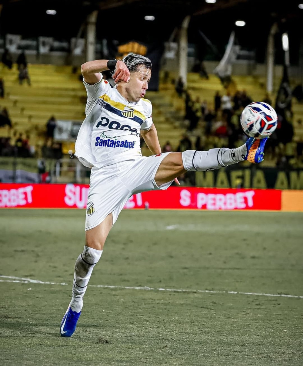Confronto equilibrado na briga dentro do G4!