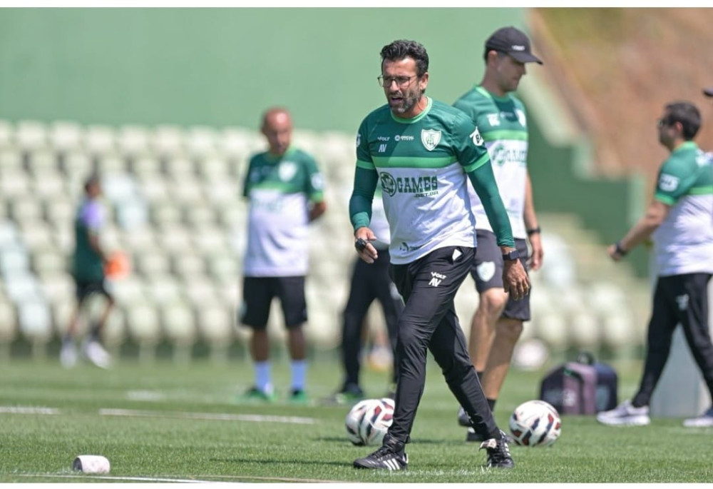 Em jogo chave, América encara o Coritiba para escapar da ZR!