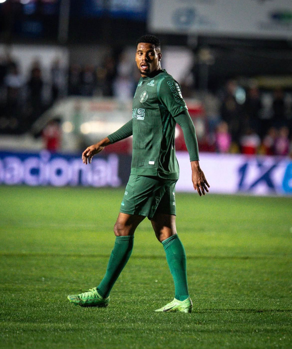 Ataque em baixa aumenta preocupação na reta final da Série B