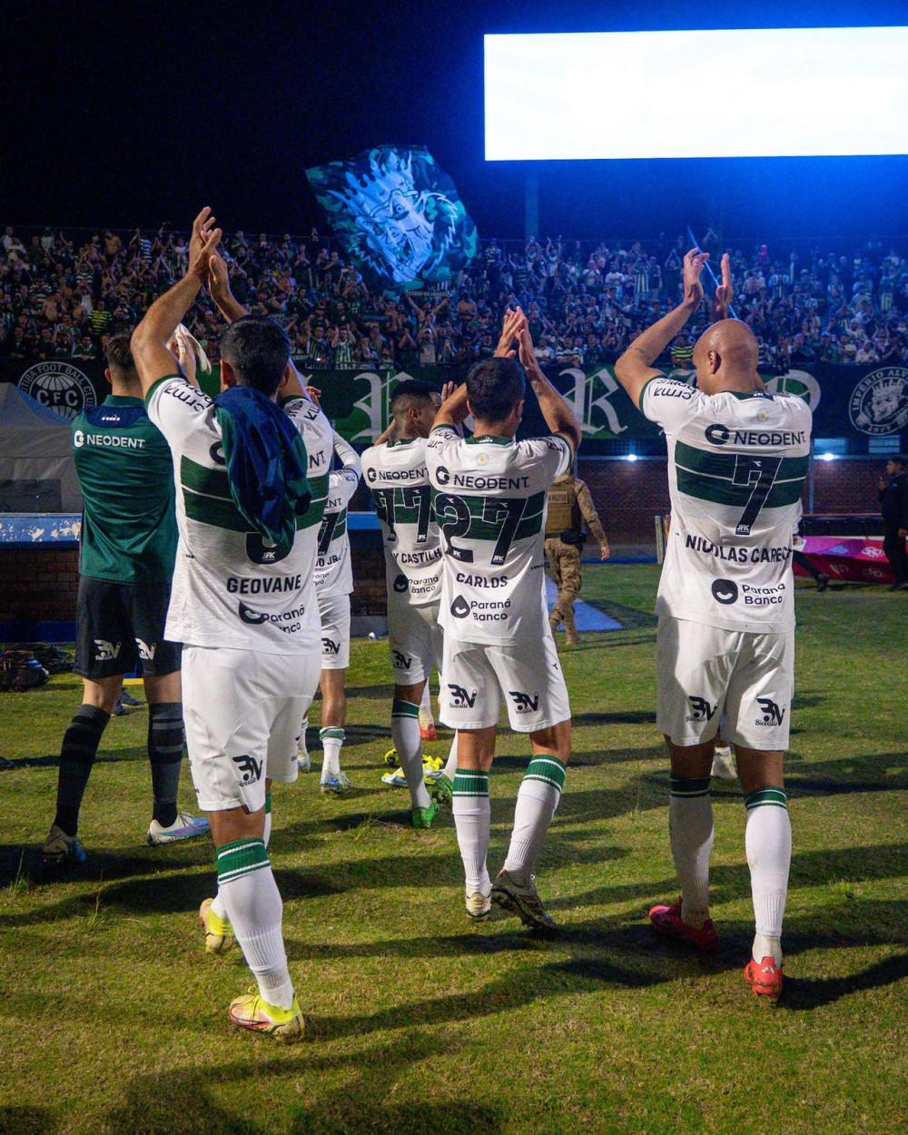 O acesso passa pelo Couto Pereira