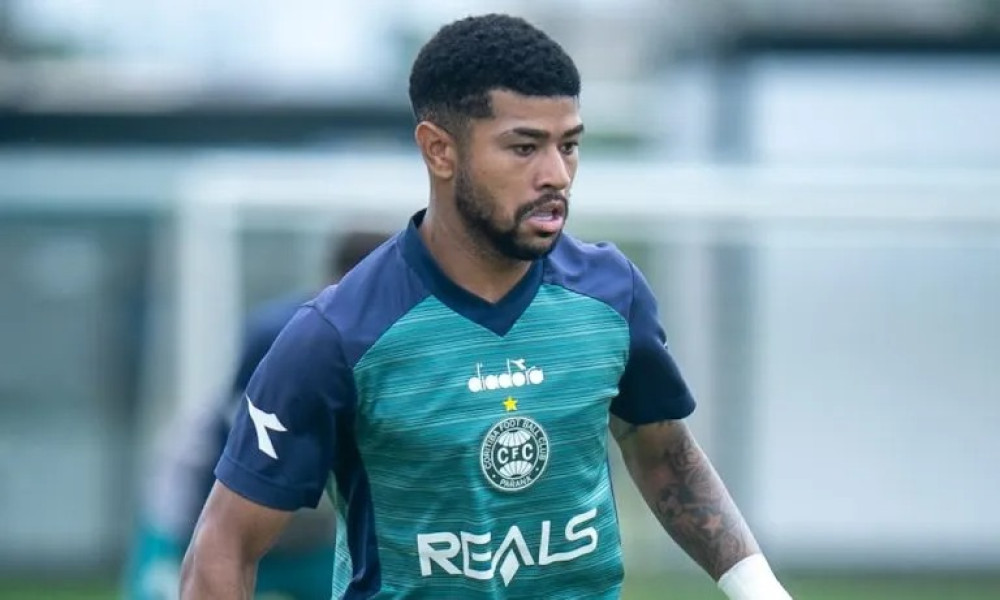 Lucas Ronier pode ser novidade no Atletiba; Wallisson é desfalque