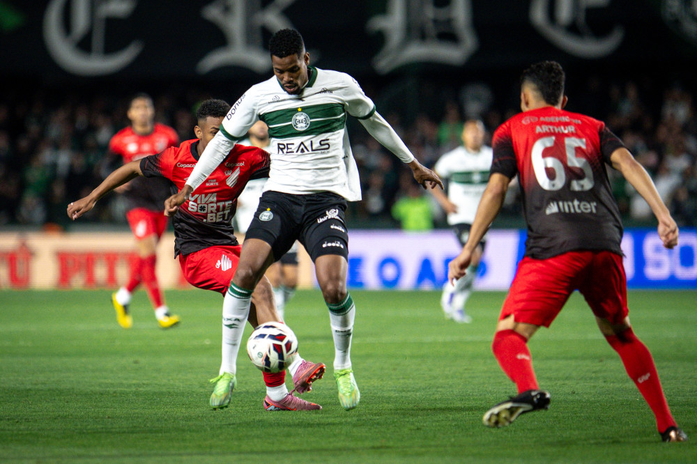 Empate na raça 