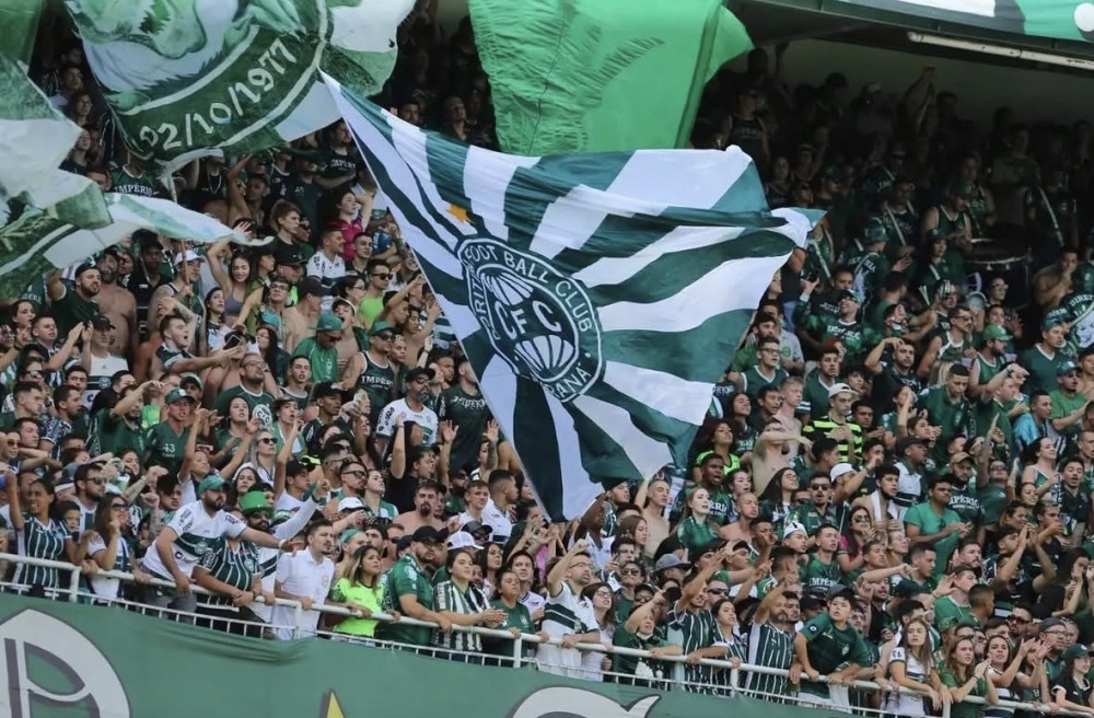 Sábado de jornada dupla para o torcedor coxa-branca
