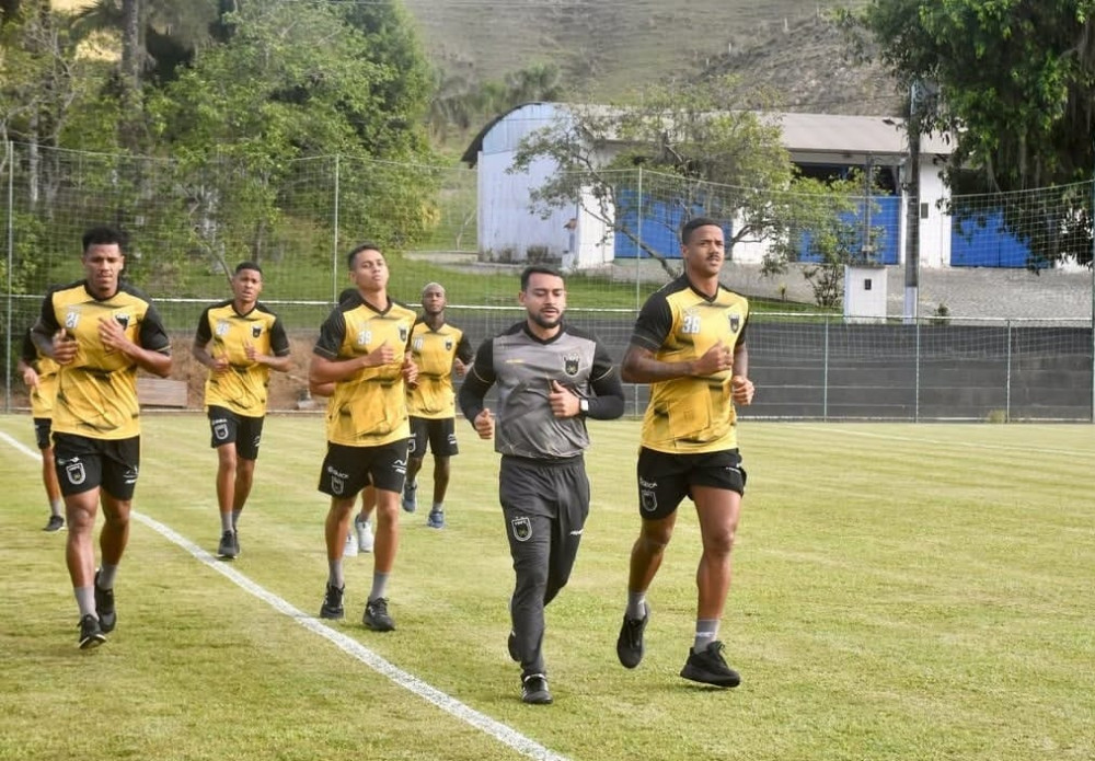 Forte em casa, mas frágil fora: Volta Redonda luta contra o rebaixamento na Série B!