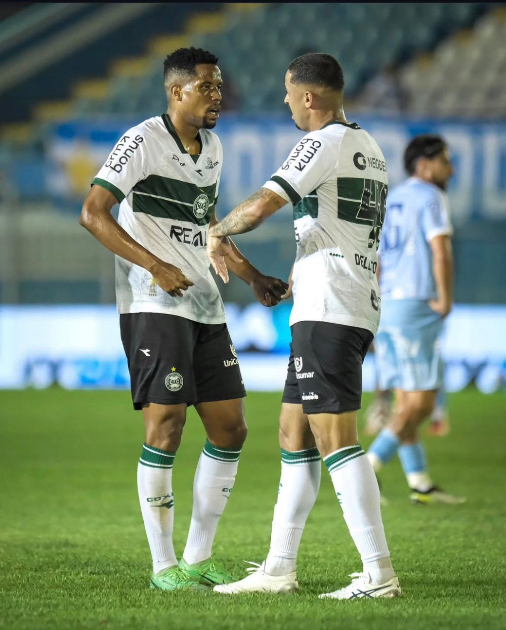 Coritiba vence o Paysandu em Belém e fica a um passo do acesso à Série A