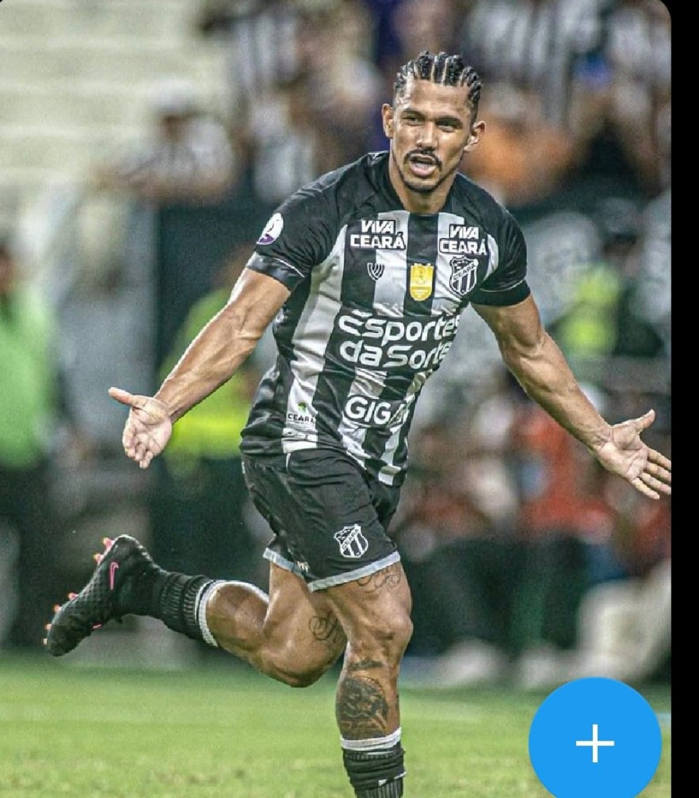 Novo meia chegando!