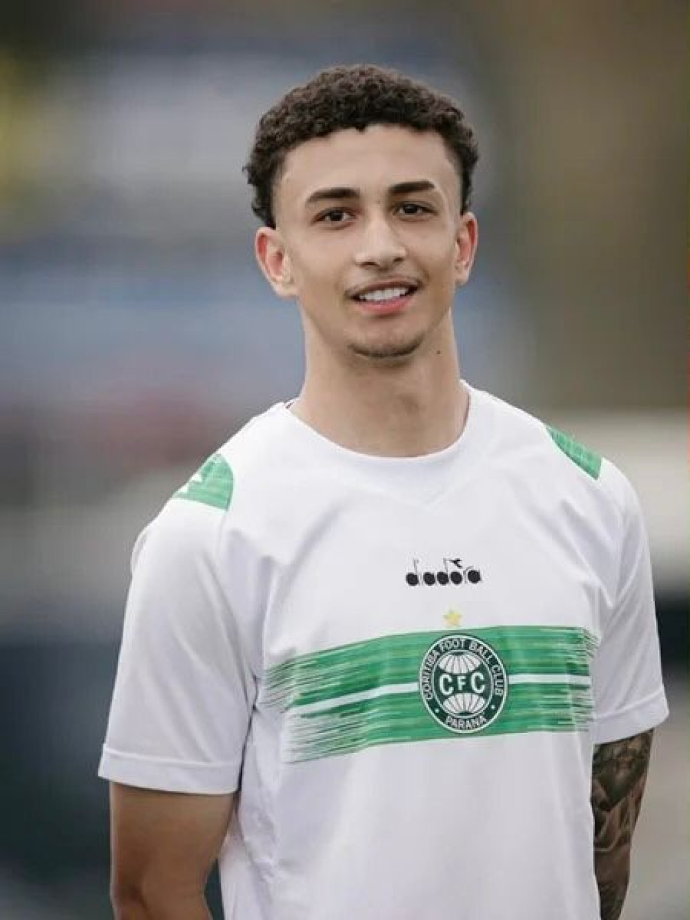 Lesão grave marca derrota do Coritiba e tira Lucas Crepaldi de combate por meses