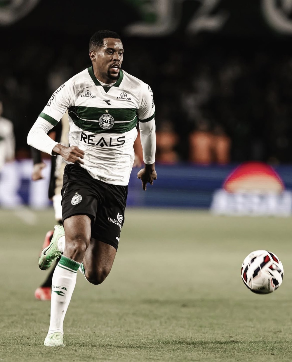 Coritiba empresta Iury Castilho ao Sport até o fim de 2026